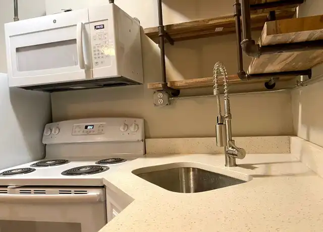 Property at 3136 Grand Ave Unit 15, Kansas City, MO, 64111, 0 beds, 1 bath, [object Object]