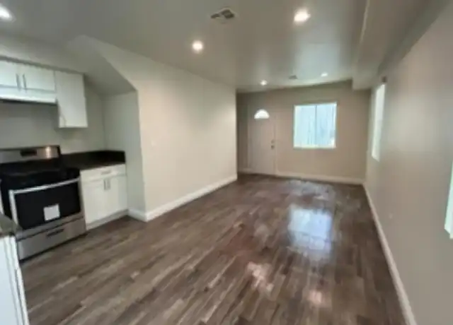 Property at 213 1/2 E 84th Pl, Los Angeles, CA, 90003, 4 beds, 2 baths, [object Object]