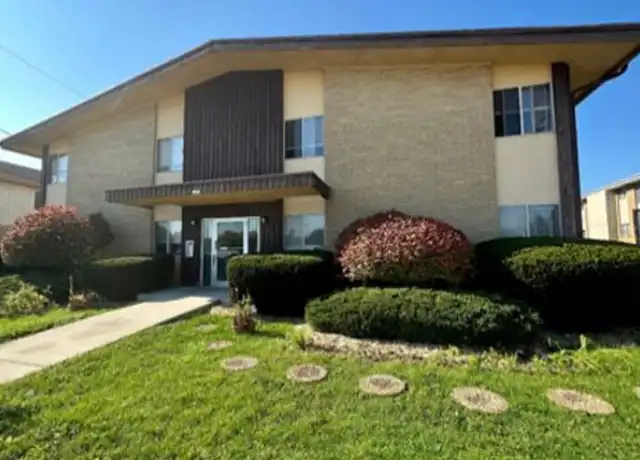 Property at 1216 Memorial Dr Unit 4, South Milwaukee, WI, 53172, 1 bed, 1 bath, [object Object]