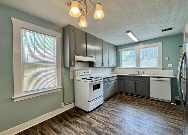 Property at 1704 15th Ave, Phenix City, AL, 36867, 2 beds, 1 bath, [object Object]