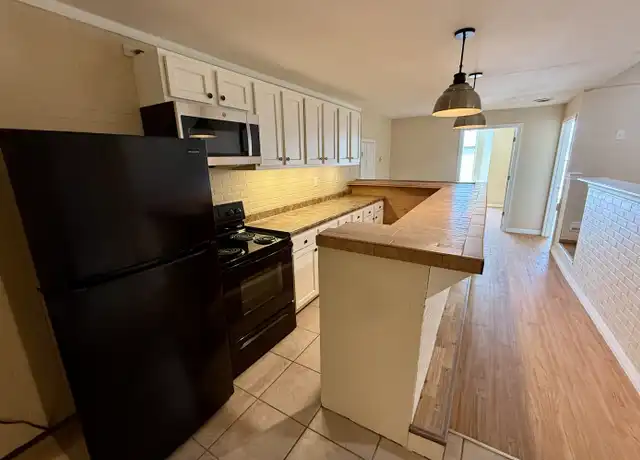 Property at 622 20th St, Huntington, WV, 25703, 3 beds, 1 bath, [object Object]