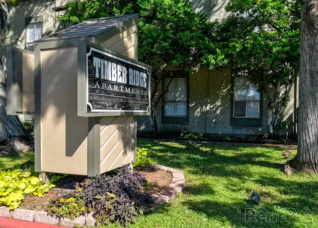 Photo of 4022 Montego Dr, Corpus Christi, TX 78411