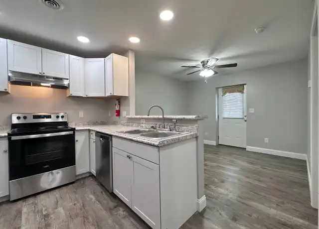 Property at 430 W Economy Rd, Morristown, TN, 37814, 1 bed, 1 bath, [object Object]