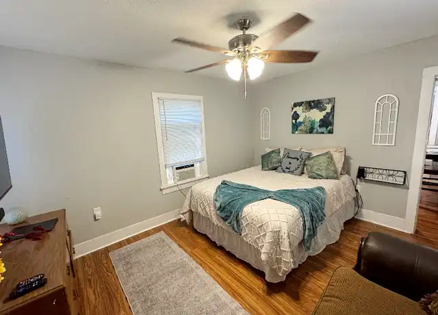 Property at 2015 Beaver Ln, San Antonio, TX, 78202, 1 bed, 1 bath, [object Object]