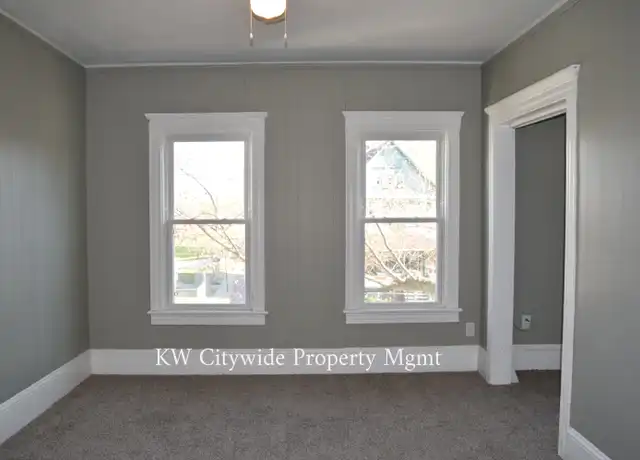 Property at 3060 Scranton Rd, Cleveland, OH, 44113, 2 beds, 1 bath, [object Object]