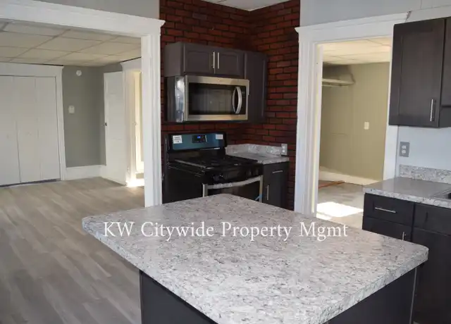 Property at 3060 Scranton Rd, Cleveland, OH, 44113, 2 beds, 1 bath, [object Object]