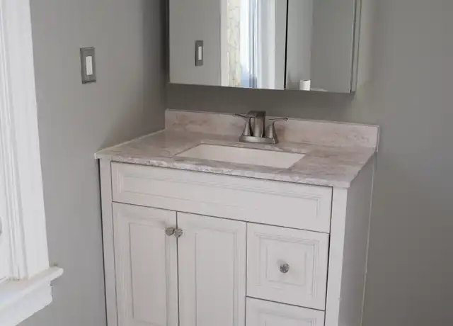 Property at 3060 Scranton Rd, Cleveland, OH, 44113, 2 beds, 1 bath, [object Object]