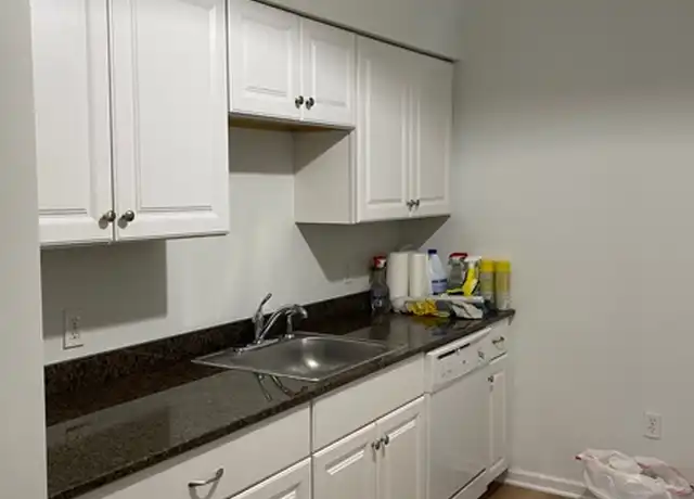 Property at 1375 North Ave Unit W307, Bridgeport, CT, 06604, 2 beds, 1 bath, [object Object]