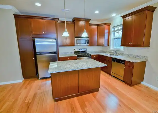 Property at 104 Canter Ct, Smithtown, NY, 11787, 2 beds, 2 baths, [object Object]