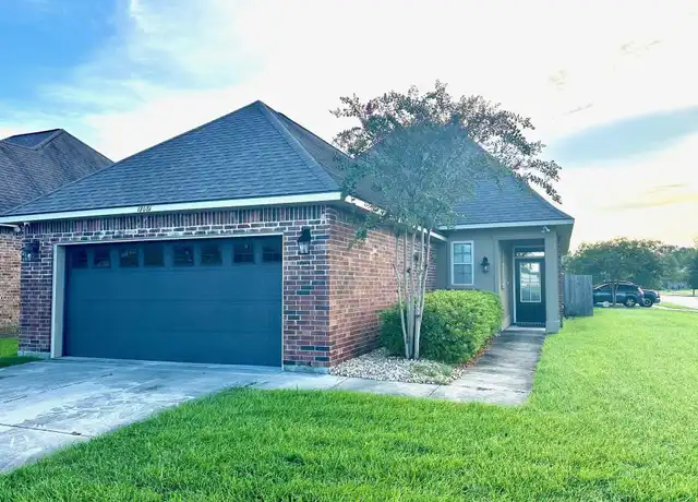 Property at 17081 Barque Dr, Prairieville, LA, 70769, 3 beds, 2 baths, [object Object]
