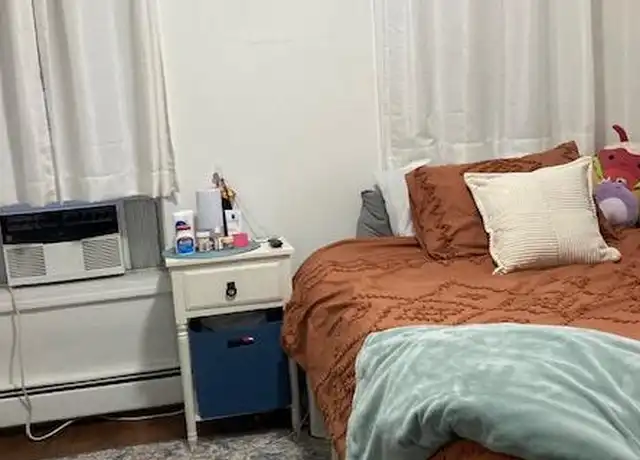 Property at 673 Washington St, Brookline, MA, 02446, 3 beds, 1 bath, [object Object]