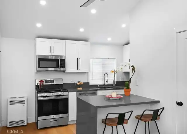 Property at 274 Cliff Dr Unit 6, Laguna Beach, CA, 92651, 1 bed, 1 bath, [object Object]