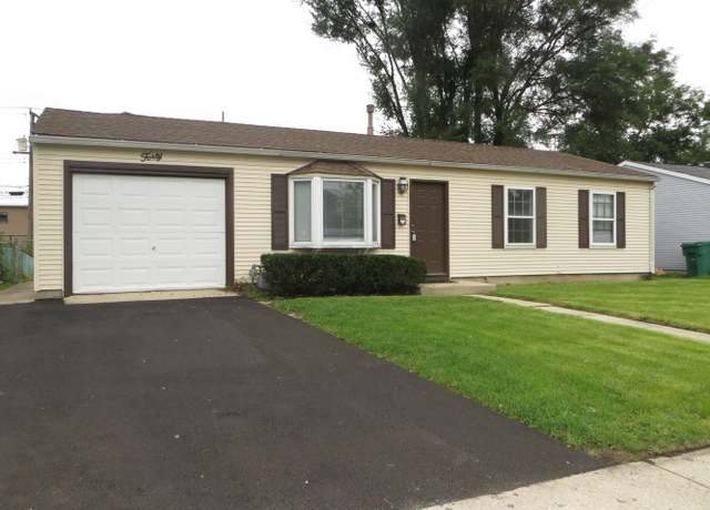 Photo of 40 Arlington Dr, Romeoville, IL 60446