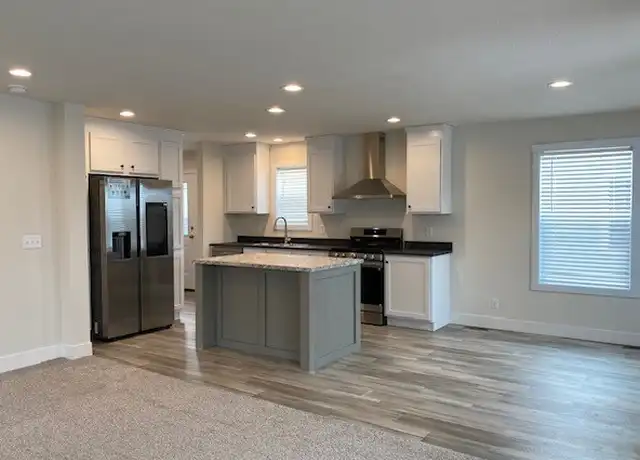Property at 1184 Ironstone Dr, Mount Pleasant, MI, 48858, 3 beds, 2 baths, [object Object]