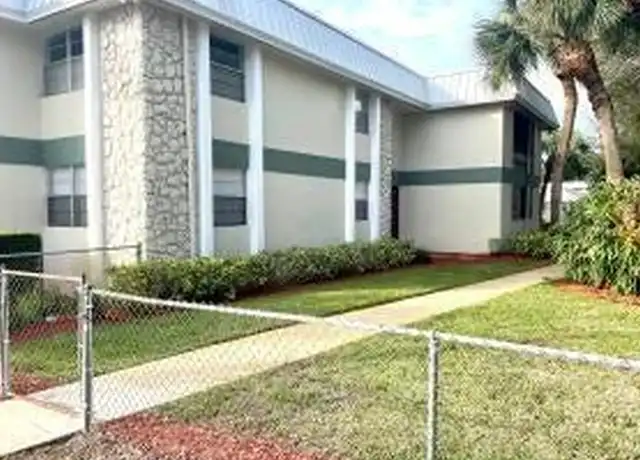 Property at 2302 Sunrise Blvd #206, Fort Pierce, FL, 34982, 2 beds, 2 baths, [object Object]