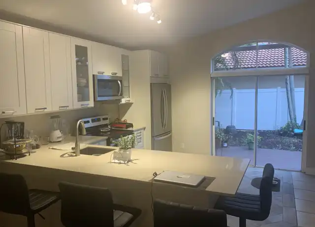 Property at 922 Opal Ter, Weston, FL, 33326, 4 beds, 2 baths, [object Object]