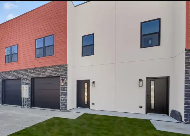 Property at 201 S 8th St, Quincy, IL, 62301, 2 beds, 2.5 baths, [object Object]