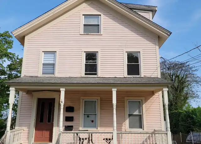 Property at 28 Hope St, New London, CT, 06320, 2 beds, 1 bath, [object Object]