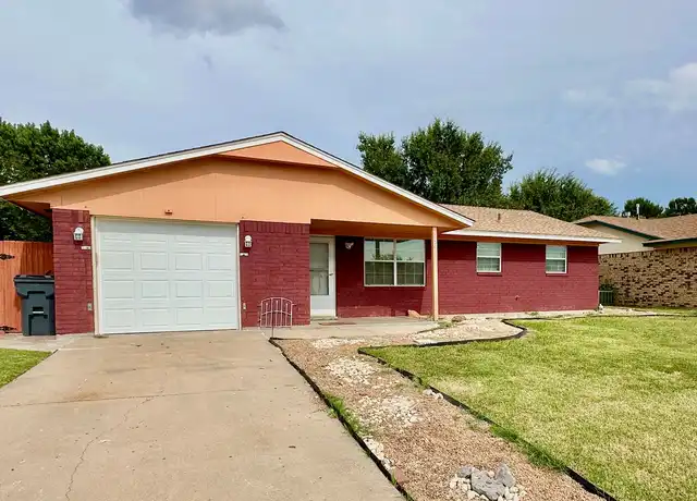 Property at 110 SE Tattershall Way, Lawton, OK, 73501, 3 beds, 2 baths, [object Object]