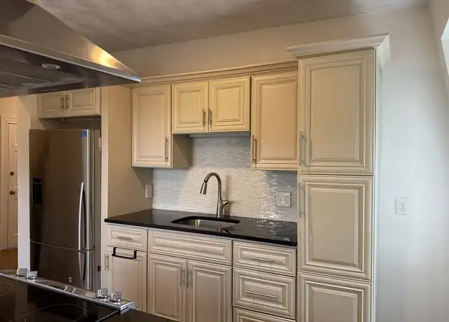Property at 98 Robinwood Ave Unit 4, Boston, MA, 02130, 2 beds, 1 bath, [object Object]