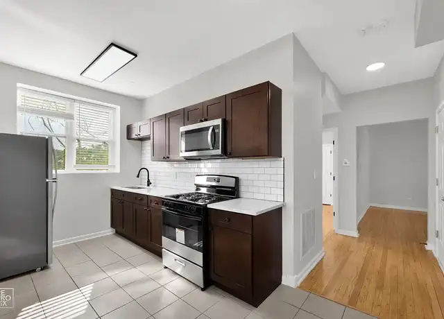 Property at 1145 N Austin Blvd, Chicago, IL, 60651, 2 beds, 1 bath, [object Object]