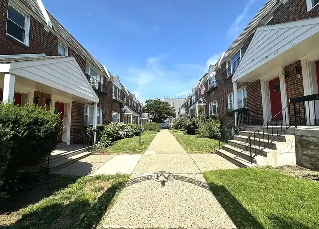 Property at 570 N 23rd St, Philadelphia, PA, 19130, 2 beds, 1 bath, [object Object]