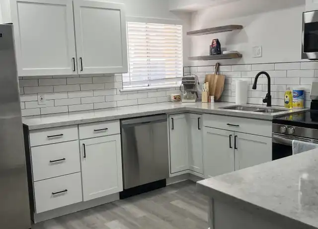 Property at 353 E Thomas Rd Unit C104, Phoenix, AZ, 85012, 1 bed, 1 bath, [object Object]