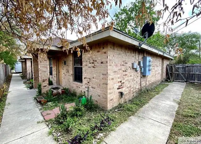 Property at 2410 W Hackberry Ave Unit 2, McAllen, TX, 78501, 1 bed, 1 bath, [object Object]