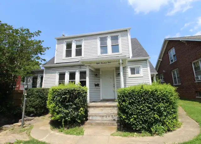 Property at 805 S High St, Harrisonburg, VA, 22801, 4 beds, 2 baths, [object Object]