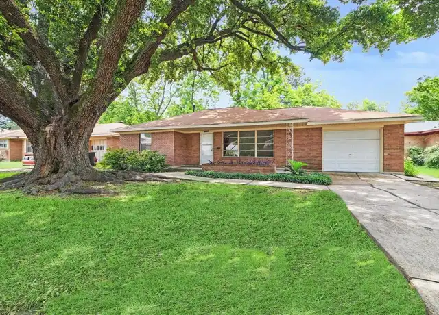 Property at 225 W Spreading Oak Dr, Houston, TX, 77076, 2 beds, 2 baths, [object Object]