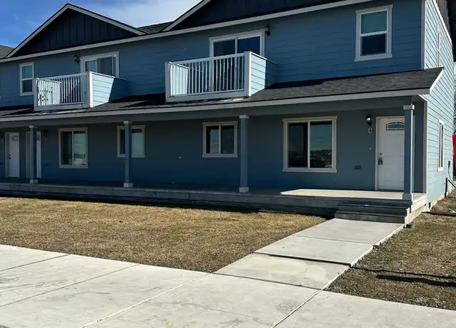 Property at 1805 W Marina Dr, Moses Lake, WA, 98837, 3 beds, 2.5 baths, [object Object]