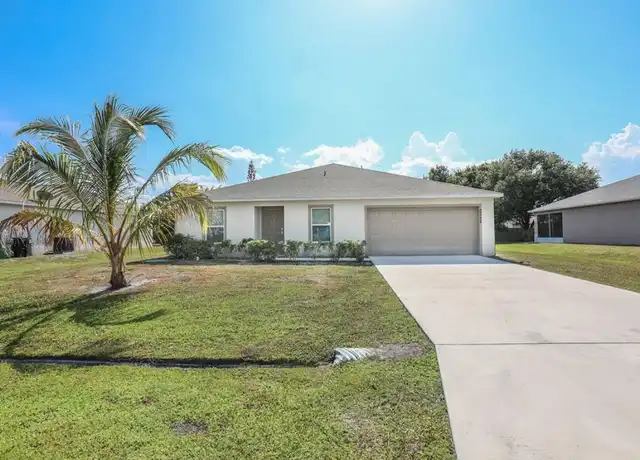 Property at 2352 SE Surrey Pl, Port Saint Lucie, FL, 34952, 4 beds, 2 baths, [object Object]