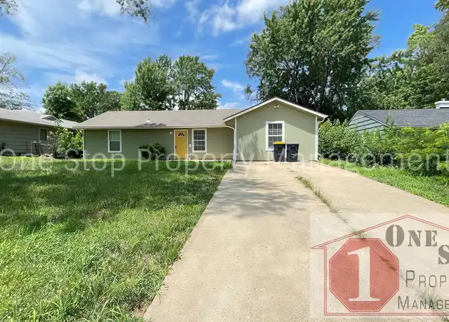 Property at 7306 E 109th Ter, Kansas City, MO, 64134, 4 beds, 2 baths, [object Object]