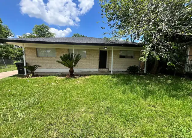 Property at 306 Mulcahy St, Rosenberg, TX, 77471, 3 beds, 2 baths, [object Object]