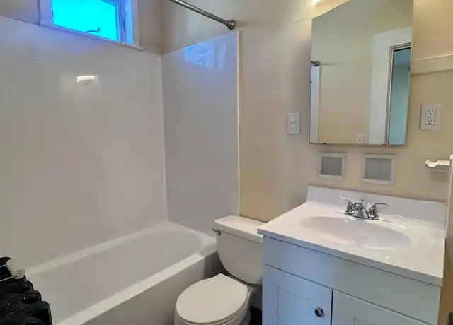 Property at 407 Spring St Unit 3, Albany, NY, 12203, 1 bed, 1 bath, [object Object]