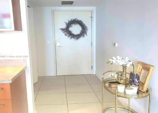 Property at 185 SW 7th St #3705, Miami, FL, 33130, 1 bed, 1 bath, [object Object]