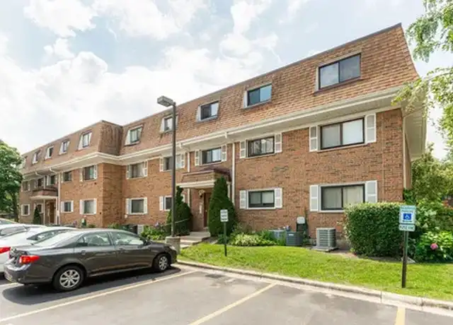 Property at 4132 Cove Ln Unit F, Glenview, IL, 60025, 2 beds, 2 baths, [object Object]