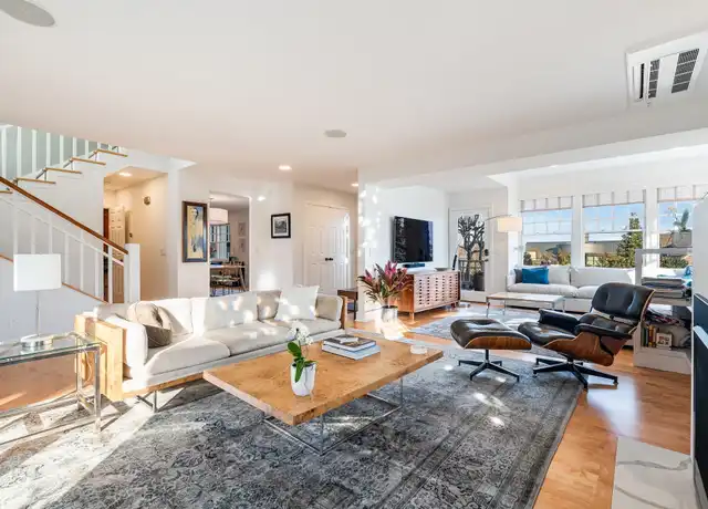Property at 903 Lakeside Ave S, Seattle, WA, 98144, 5 beds, 3.5 baths, [object Object]
