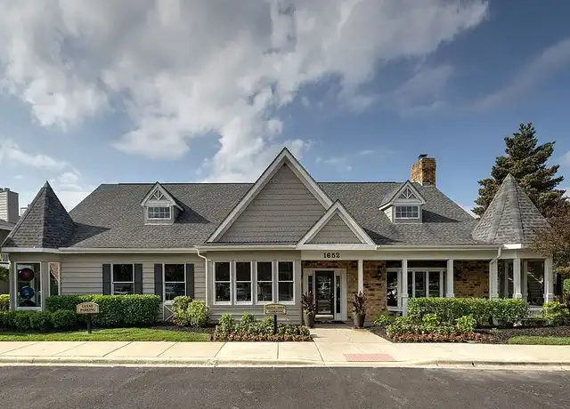 Property at Brookdale on the Park - 1652 Brookdale Rd, Naperville, IL, 60563, 3 beds, 2 baths, [object Object]