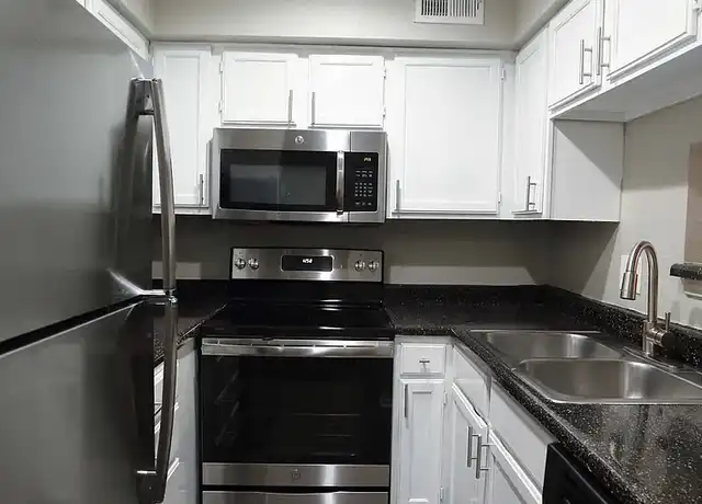 Property at The Timbers - 144 Interstate 45 N, Huntsville, TX, 77320, 1 bed, 1 bath, [object Object]