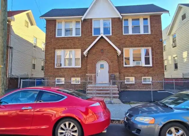 Property at 364 Wainwright St Unit 2R, Newark, NJ, 07112, 3 beds, 1 bath, [object Object]