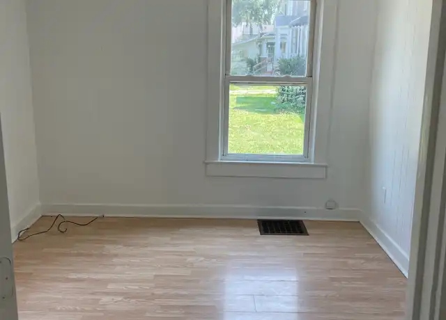 Property at 2035 E William St, Decatur, IL, 62521, 2 beds, 1 bath, [object Object]