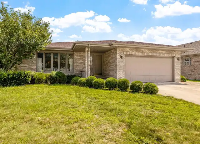 Property at 11405 Foxwoods Dr, Oak Lawn, IL, 60453, 3 beds, 3 baths, [object Object]