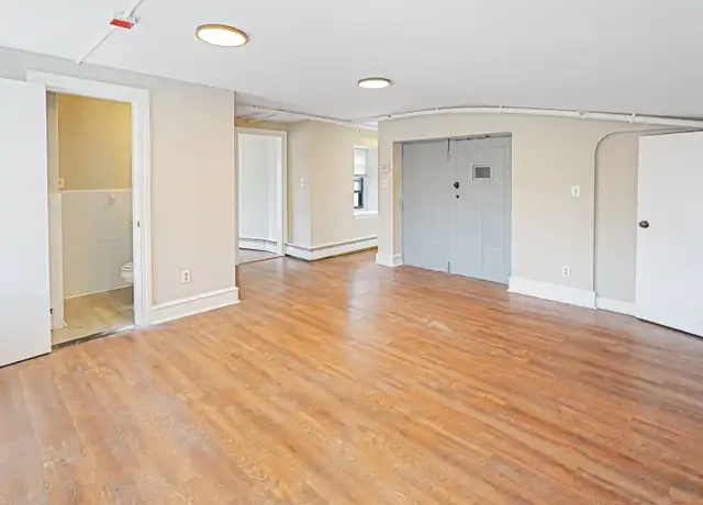 Property at 26 Main St Unit 13, Woonsocket, RI, 02895, 1 bed, 1 bath, [object Object]