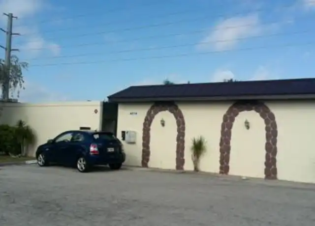 Property at 4516 Santa Barbara Blvd, Cape Coral, FL, 33914, 2 beds, 2 baths, [object Object]
