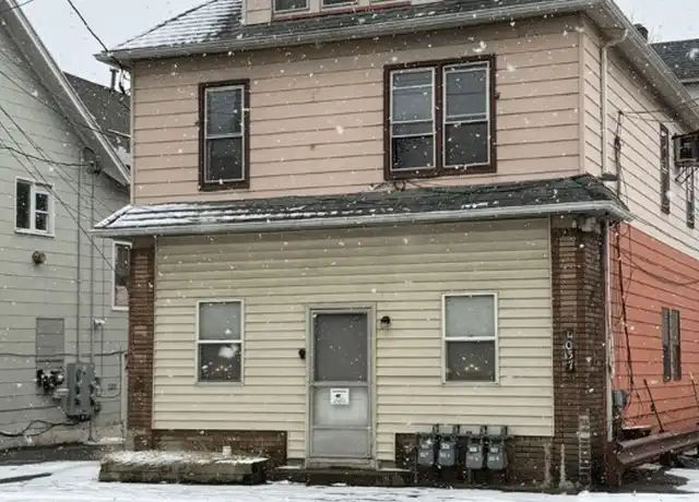 Property at 1037 Walden Ave Unit 4, Buffalo, NY, 14211, 2 beds, 1 bath, [object Object]