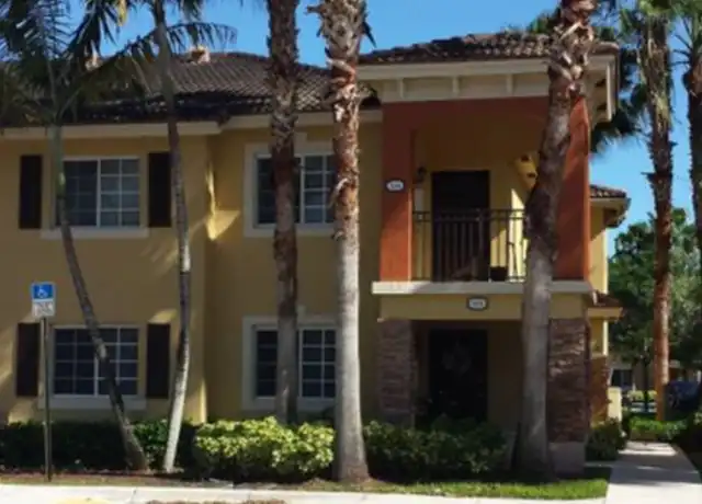 Property at 985 NE 33rd Ter, Homestead, FL, 33033, 3 beds, 2 baths, [object Object]
