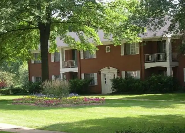 Property at Monticello Apartments & Townhomes including Logan Gate & Logan Way - 4000 Monticello Blvd, Youngstown, OH, 44505, 2 beds, 1-1.5 bath, [object Object]
