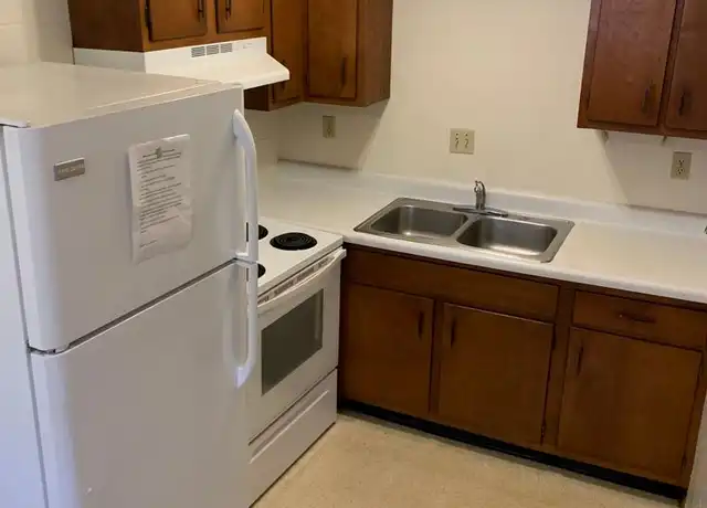 Property at 326 W Kenwood Dr Unit 08, Bloomington, IN, 47404, 1 bed, 1 bath, [object Object]