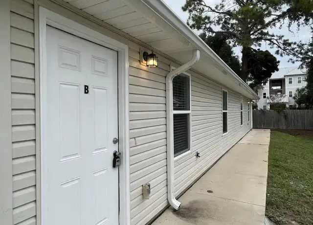 Property at 19 Park Cir SE Unit B, Fort Walton Beach, FL, 32548, 1 bed, 1 bath, [object Object]
